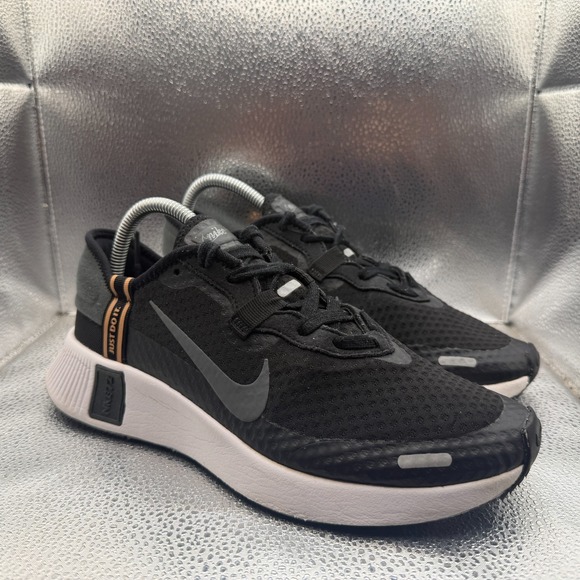 Size 9 Nike Reposto Black Smoke Gray Womens Lace-Up Running Shoes‎ CZ5630-002